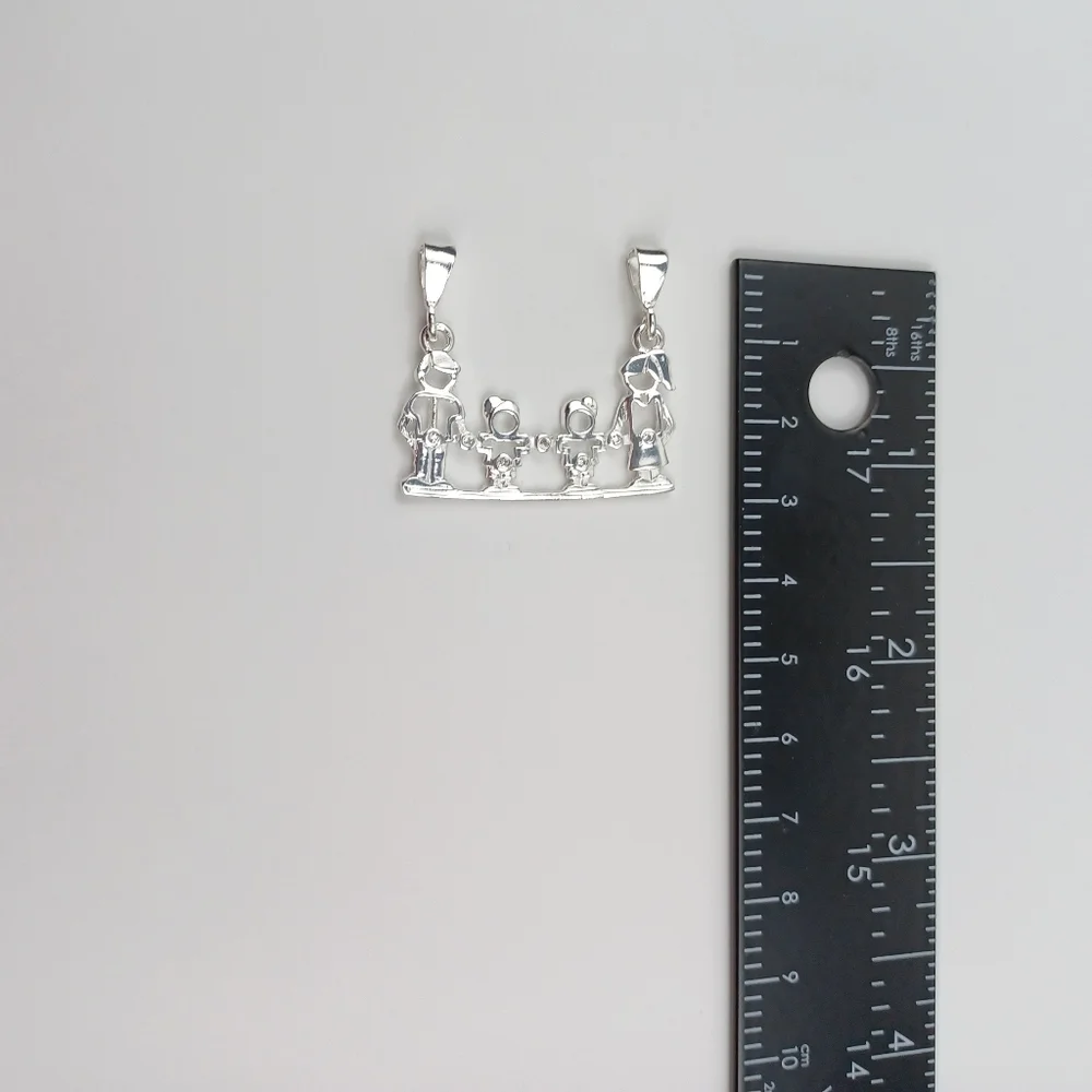 925 sterling silver Family pendant necklace Mom and Dad and‎ two boys